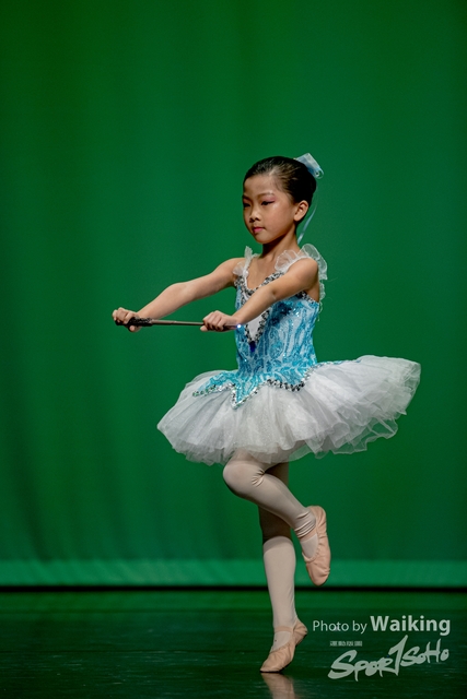 2020-10-18 Solo Dance 0187