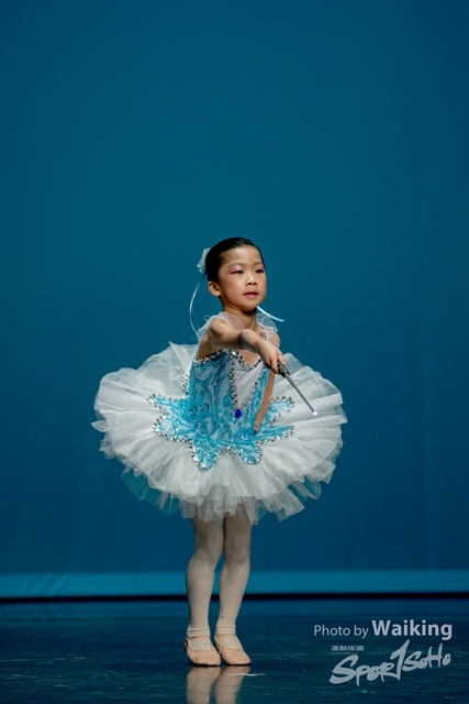 2020-10-18 Solo Dance 0190