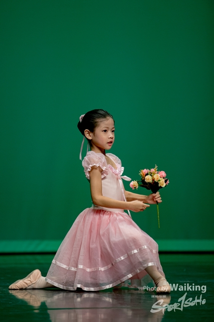 2020-10-18 Solo Dance 0207