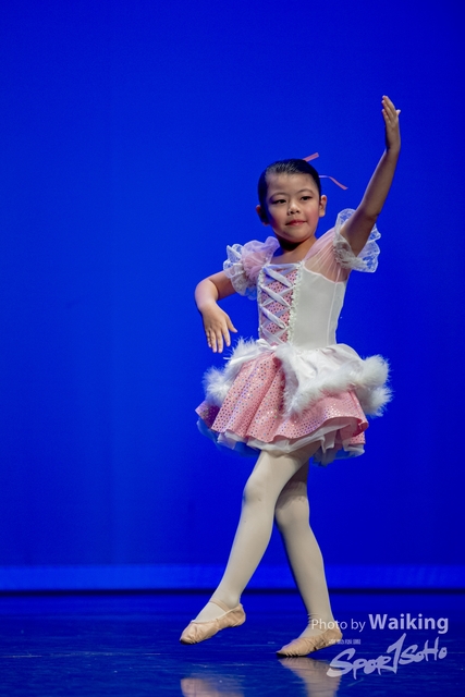 2020-10-18 Solo Dance 0209