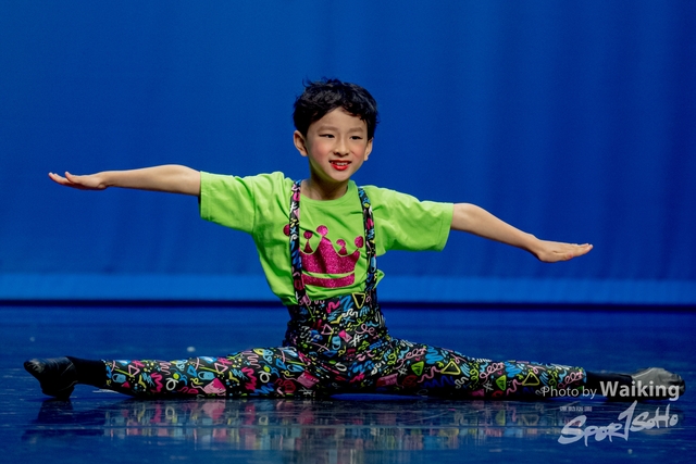 2020-10-18 Solo Dance 1781