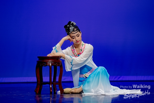 2020-10-18 Solo Dance 0947