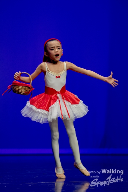 2020-10-18 Solo Dance 0275