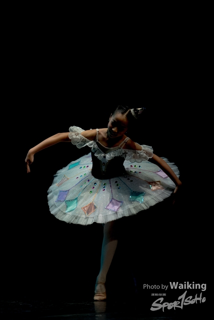 2020-10-18 Solo Dance 0280