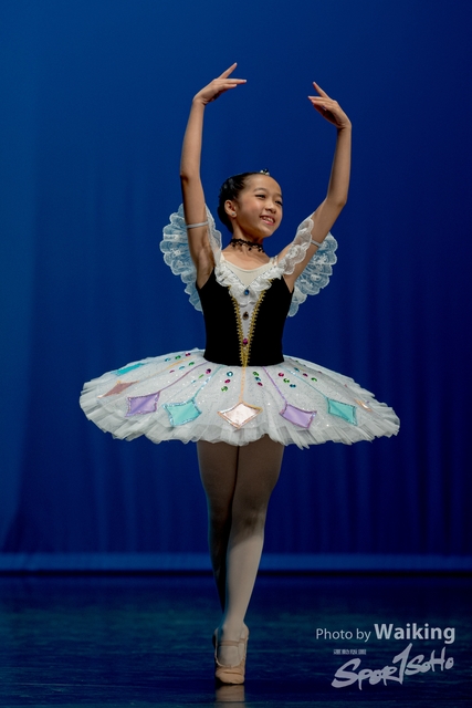 2020-10-18 Solo Dance 0281