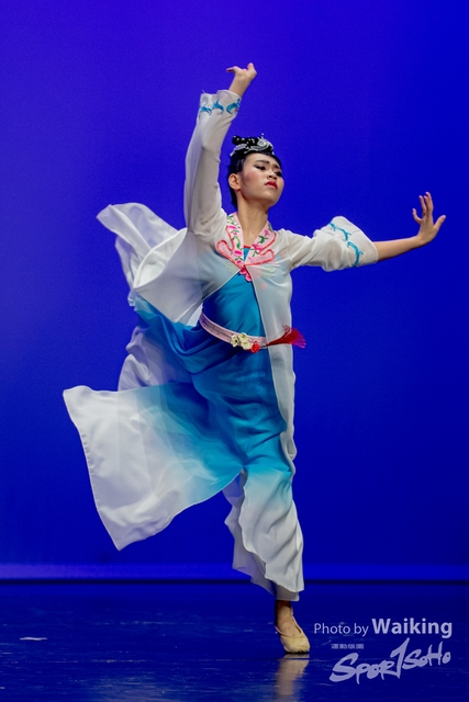 2020-10-18 Solo Dance 0971