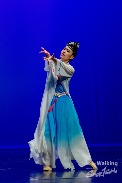 2020-10-18 Solo Dance 0972