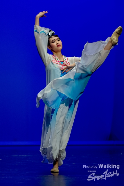 2020-10-18 Solo Dance 0977