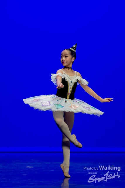 2020-10-18 Solo Dance 0308