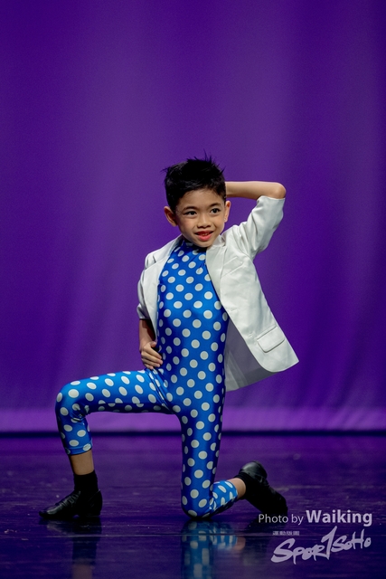 2020-10-18 Solo Dance 1834