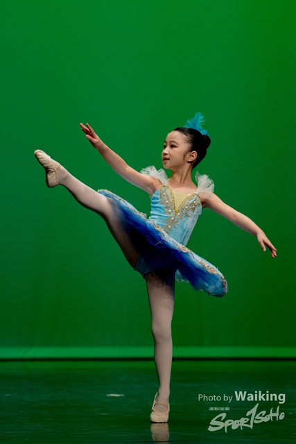 2020-10-18 Solo Dance 0325
