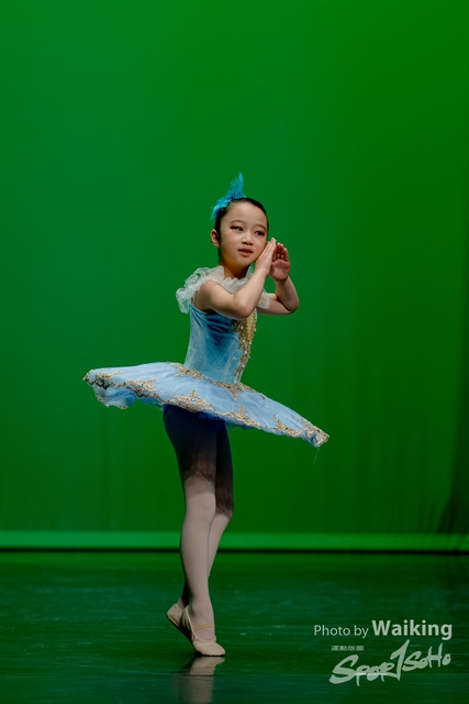 2020-10-18 Solo Dance 0326
