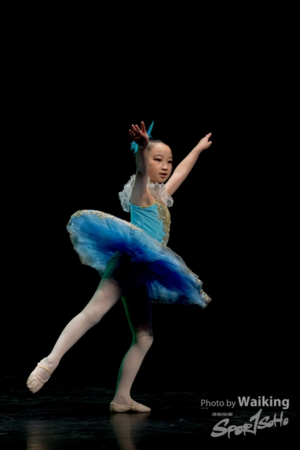2020-10-18 Solo Dance 0327
