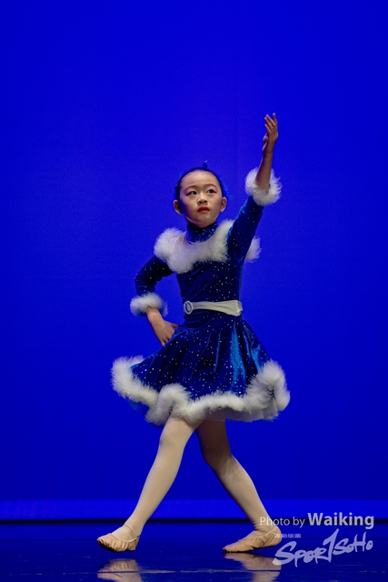 2020-10-18 Solo Dance 0335