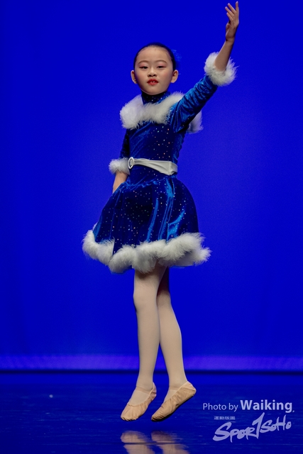 2020-10-18 Solo Dance 0336