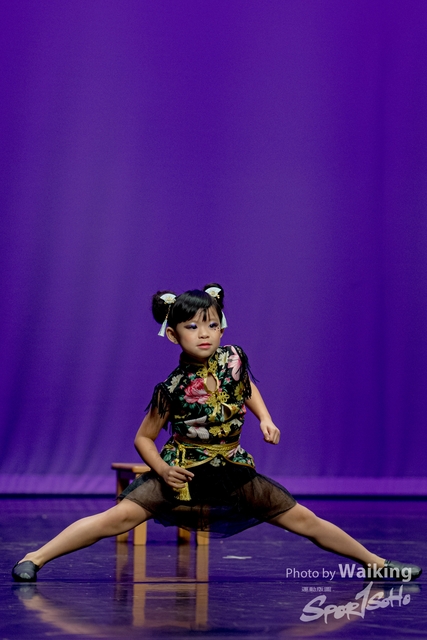 2020-10-18 Solo Dance 1872