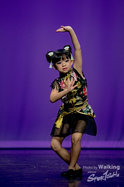 2020-10-18 Solo Dance 1875