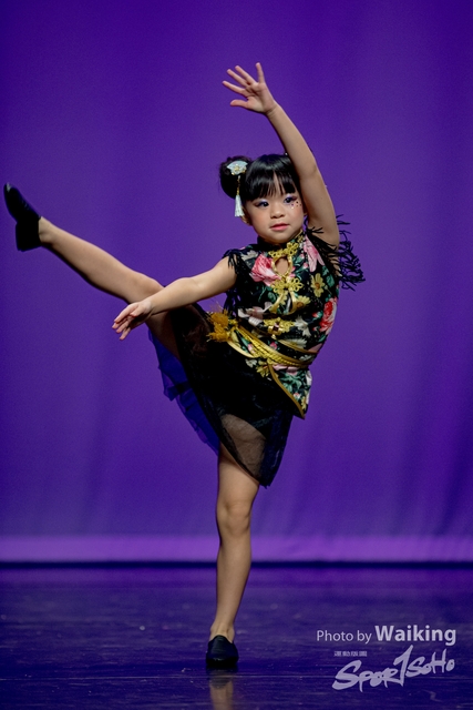 2020-10-18 Solo Dance 1877
