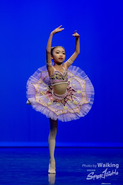 2020-10-18 Solo Dance 0364
