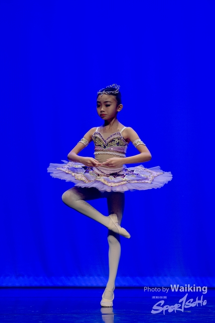 2020-10-18 Solo Dance 0365