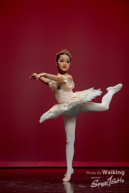 2020-10-18 Solo Dance 0374