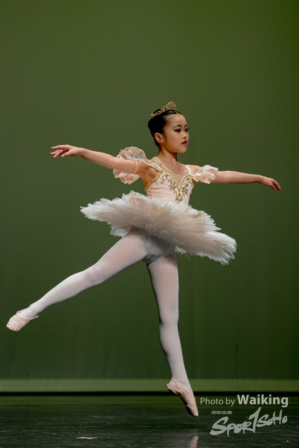 2020-10-18 Solo Dance 0380