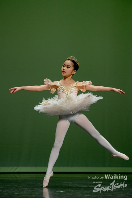 2020-10-18 Solo Dance 0381