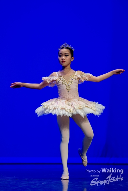 2020-10-18 Solo Dance 0386