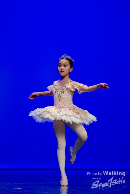 2020-10-18 Solo Dance 0387