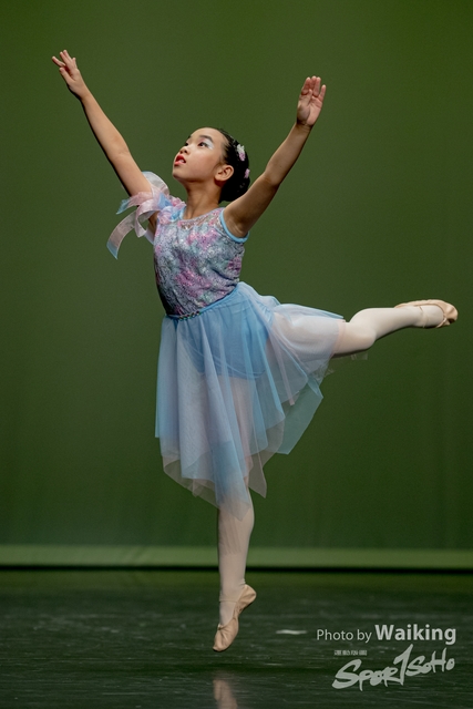2020-10-18 Solo Dance 0393