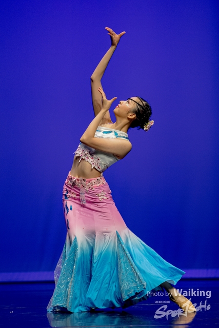 2020-10-18 Solo Dance 1099