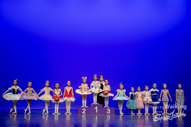 2020-10-18 Solo Dance 0437