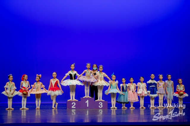 2020-10-18 Solo Dance 0439