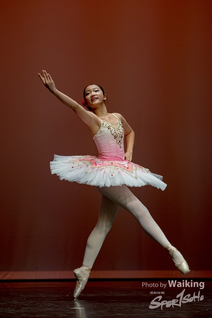 2020-10-18 Solo Dance 0448