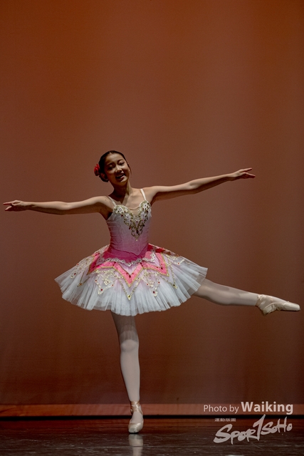 2020-10-18 Solo Dance 0449
