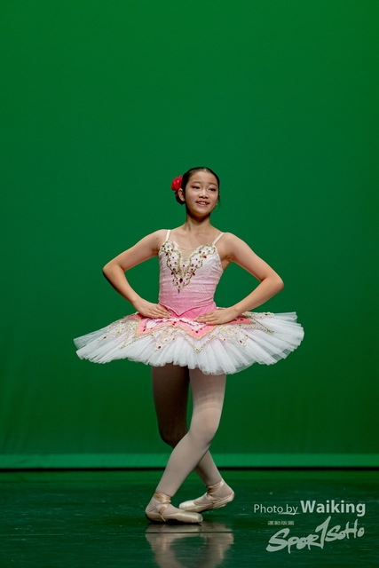 2020-10-18 Solo Dance 0459