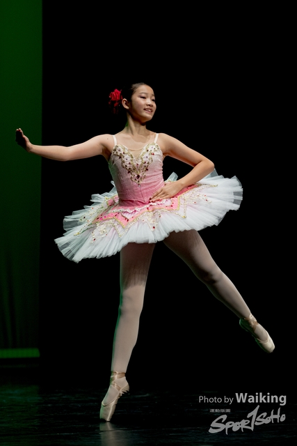 2020-10-18 Solo Dance 0464