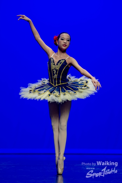 2020-10-18 Solo Dance 0475