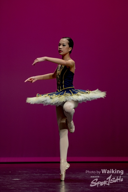 2020-10-18 Solo Dance 0486