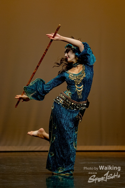2020-10-18 Solo Dance 1164