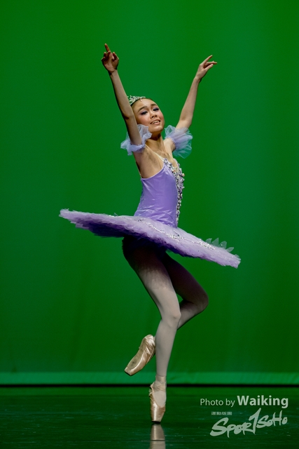 2020-10-18 Solo Dance 0506