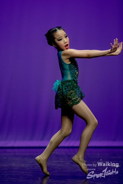 2020-10-18 Solo Dance 2037