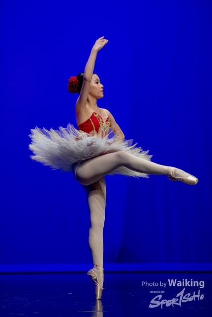 2020-10-18 Solo Dance 0525