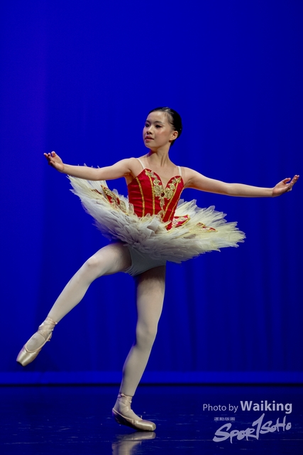 2020-10-18 Solo Dance 0528