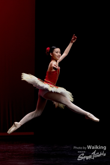 2020-10-18 Solo Dance 0538