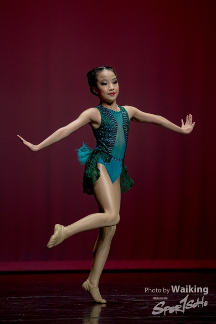 2020-10-18 Solo Dance 2055