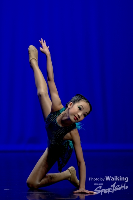 2020-10-18 Solo Dance 2064