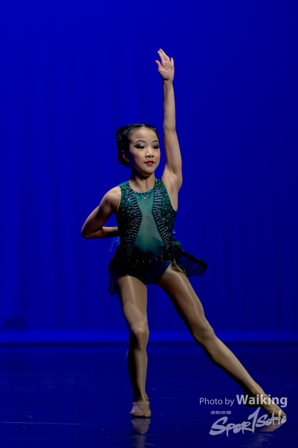 2020-10-18 Solo Dance 2069