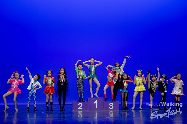 2020-10-18 Solo Dance 2079