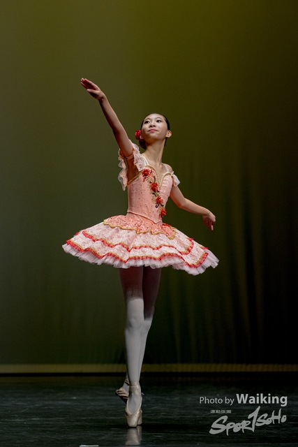 2020-10-18 Solo Dance 0575